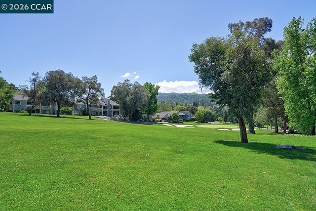 618 Terra California Dr 2, Walnut Creek, CA 94595