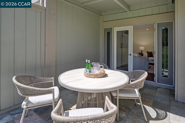 618 Terra California Dr 2, Walnut Creek, CA 94595