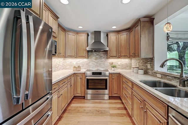 618 Terra California Dr 2, Walnut Creek, CA 94595