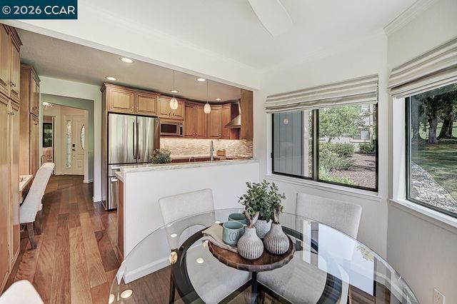 618 Terra California Dr 2, Walnut Creek, CA 94595