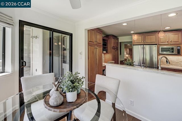 618 Terra California Dr 2, Walnut Creek, CA 94595