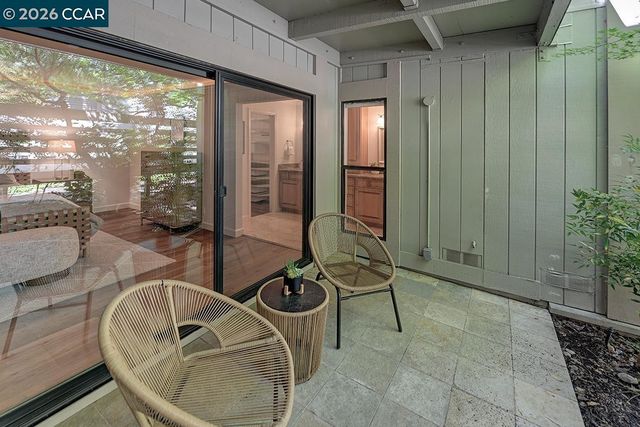 618 Terra California Dr 2, Walnut Creek, CA 94595