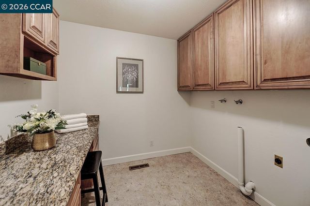 618 Terra California Dr 2, Walnut Creek, CA 94595