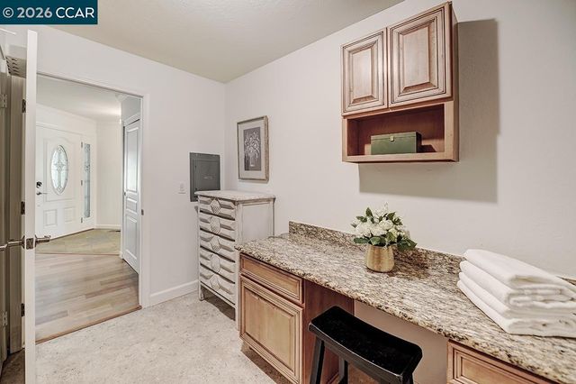 618 Terra California Dr 2, Walnut Creek, CA 94595