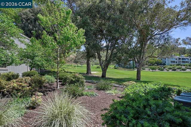 618 Terra California Dr 2, Walnut Creek, CA 94595