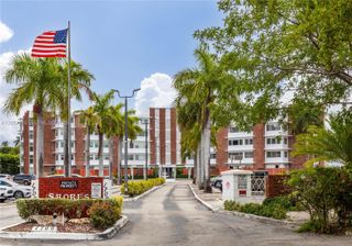 1700 NE 105th St 214, Miami Shores, FL 33138
