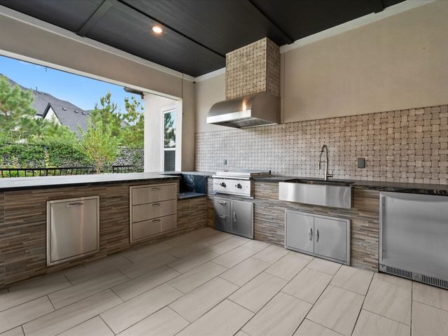 3954 Kelley Pond Drive, Spring, TX 77386