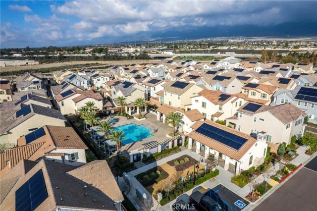 6914 Stonecrop, Fontana, CA 92336