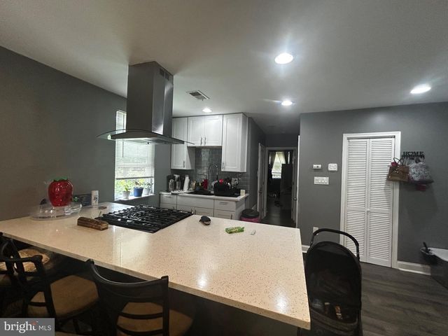 1900 CONLYN ST, Philadelphia, PA 19141