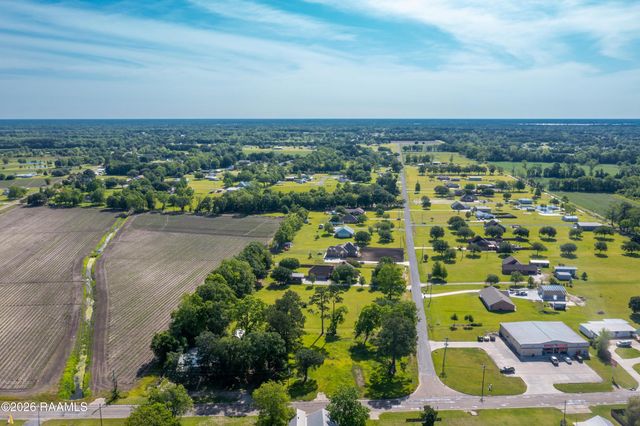 2605 Grand Point Highway, Breaux Bridge, LA 70517