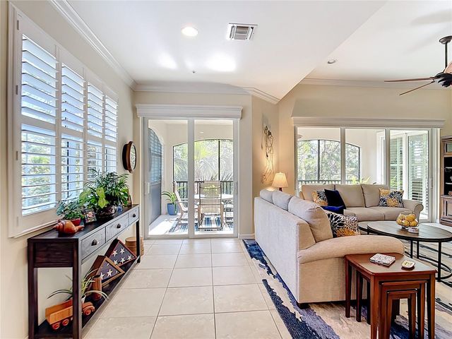 130 BELLA VISTA TERRACE 10C, North Venice, FL 34275