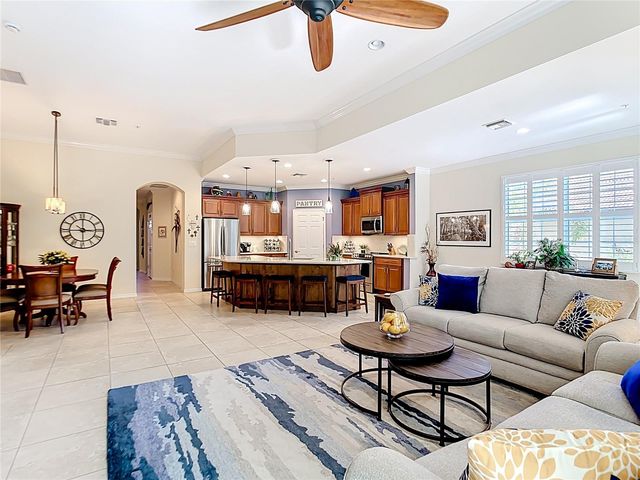 130 BELLA VISTA TERRACE 10C, North Venice, FL 34275