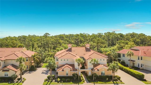 130 BELLA VISTA TERRACE 10C, North Venice, FL 34275