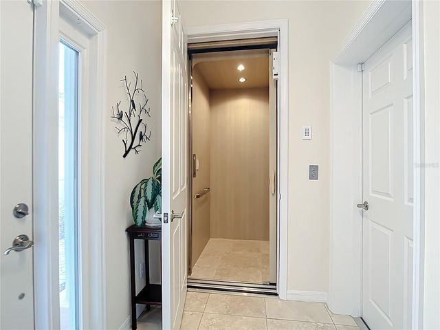 130 BELLA VISTA TERRACE 10C, North Venice, FL 34275