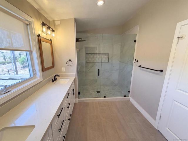 1596 Aldorado, Vista, CA 92084