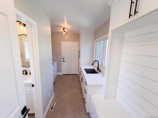 1596 Aldorado, Vista, CA 92084