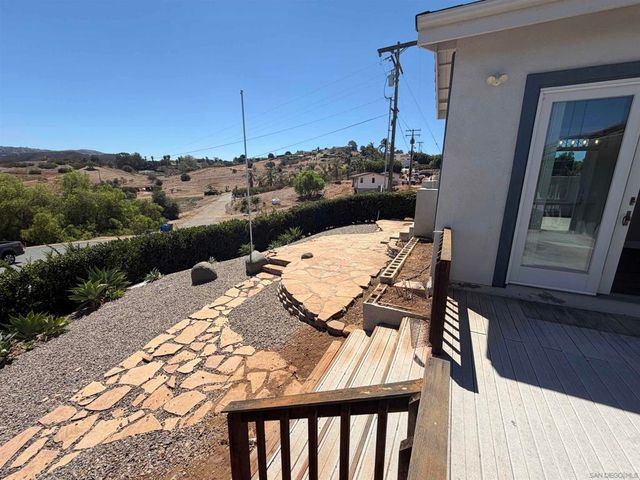 1596 Aldorado, Vista, CA 92084
