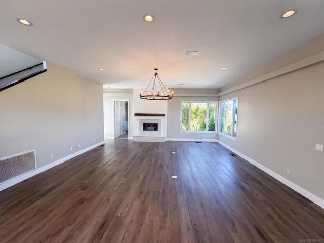 1596 Aldorado, Vista, CA 92084