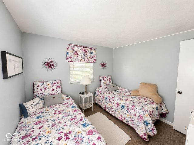 2498 E 100 N, Anderson, IN 46012