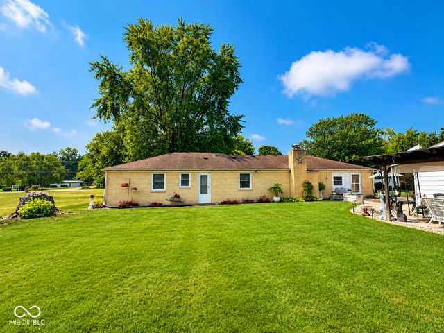 2498 E 100 N, Anderson, IN 46012