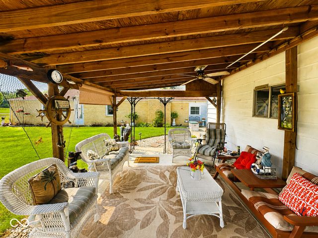 2498 E 100 N, Anderson, IN 46012