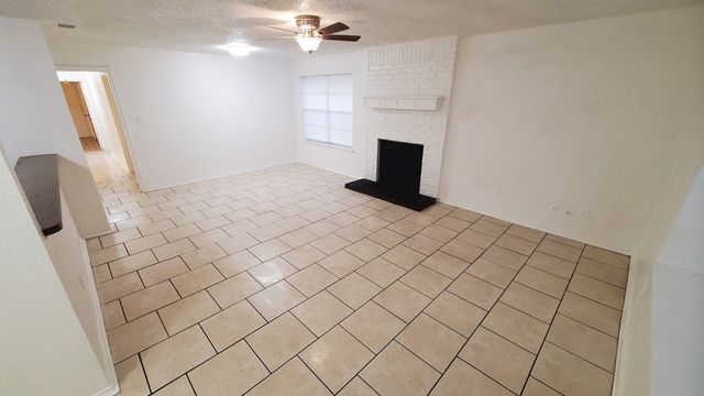 3427 Republic Drive, Forest Hill, TX 76140