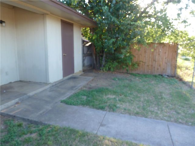 3427 Republic Drive, Forest Hill, TX 76140