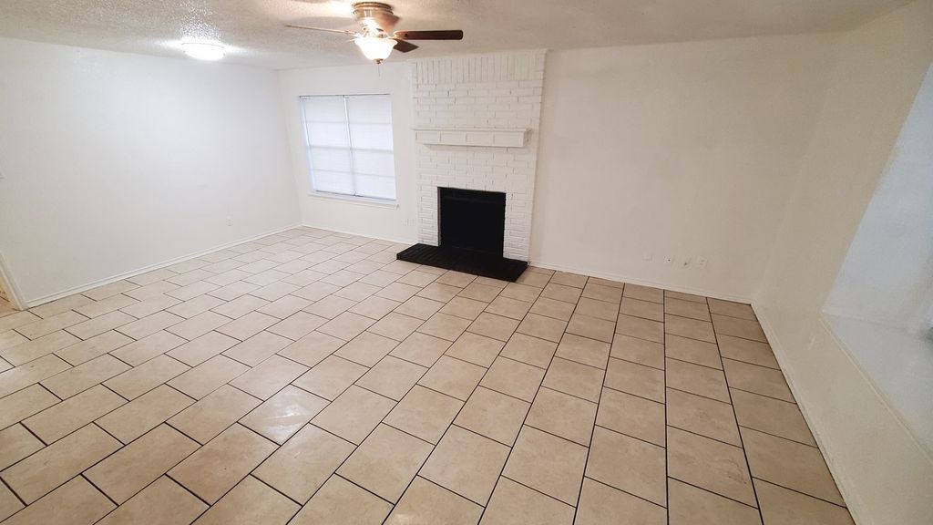 3427 Republic Drive, Forest Hill, TX 76140