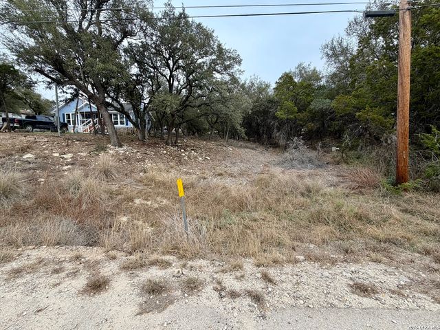 975 Cypress, Canyon Lake, TX 78133