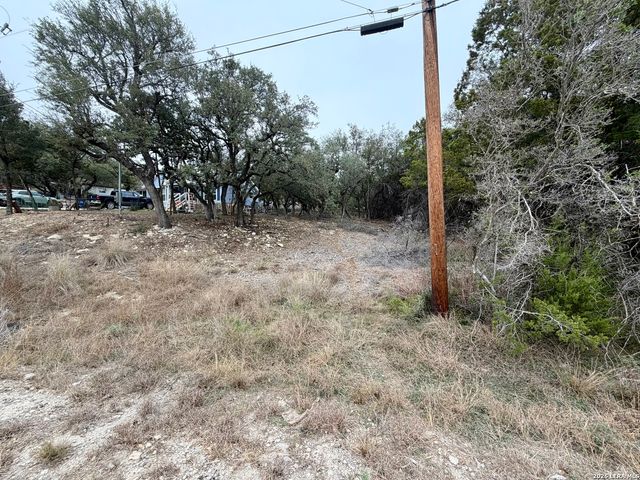 975 Cypress, Canyon Lake, TX 78133