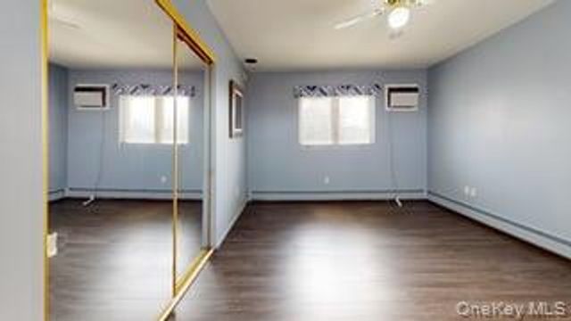 53 Coolidge Avenue, Amity Harbor, NY 11701