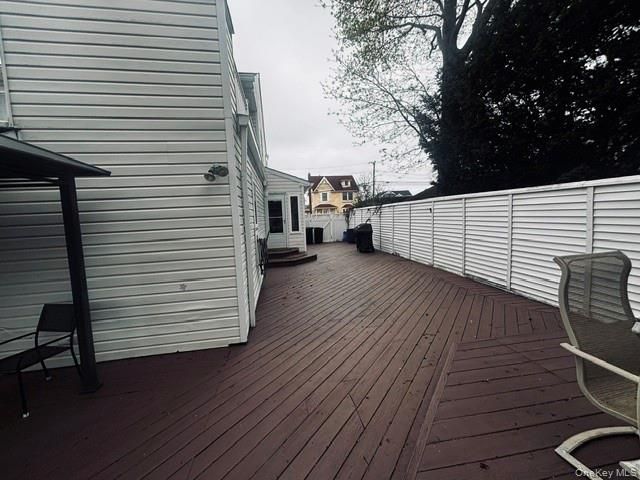 53 Coolidge Avenue, Amity Harbor, NY 11701