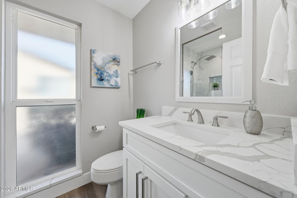 Image 39 of property listing at 16006 N 99TH Drive, Sun City, AZ 85351