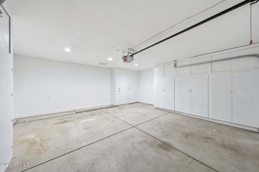 Image 45 of property listing at 16006 N 99TH Drive, Sun City, AZ 85351