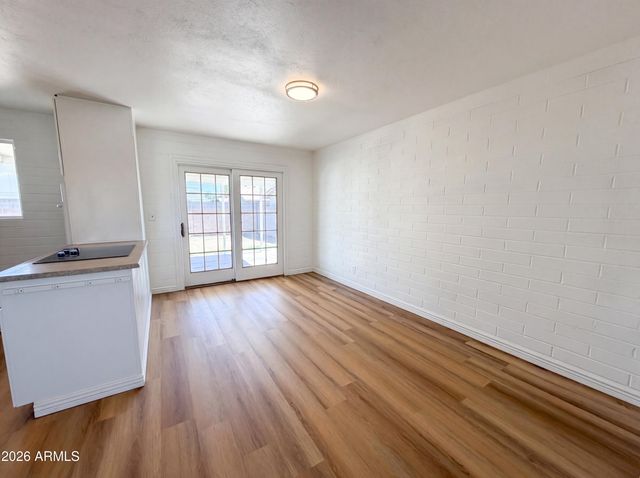 1457 W 7TH Avenue, Mesa, AZ 85202