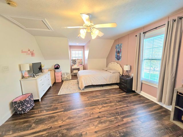 173 Whisper Woods Drive, Somerset, KY 42503