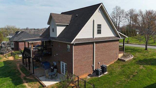 173 Whisper Woods Drive, Somerset, KY 42503