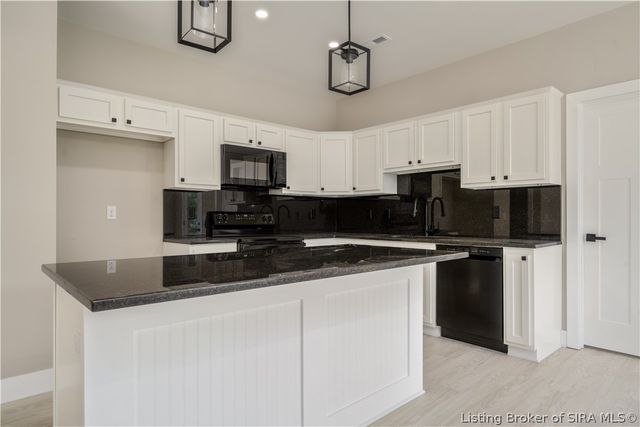 1753 McDonald Lane, New Albany, IN 47150