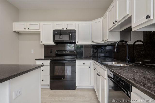 1753 McDonald Lane, New Albany, IN 47150