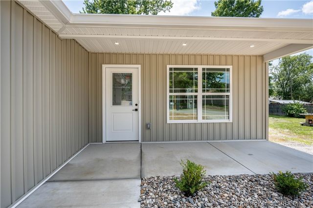 1753 McDonald Lane, New Albany, IN 47150