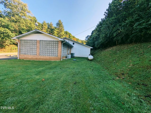 118 Turner Road, Clinchco, VA 24226