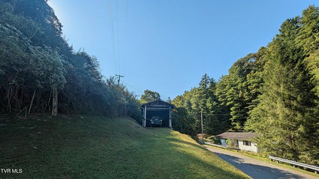 118 Turner Road, Clinchco, VA 24226