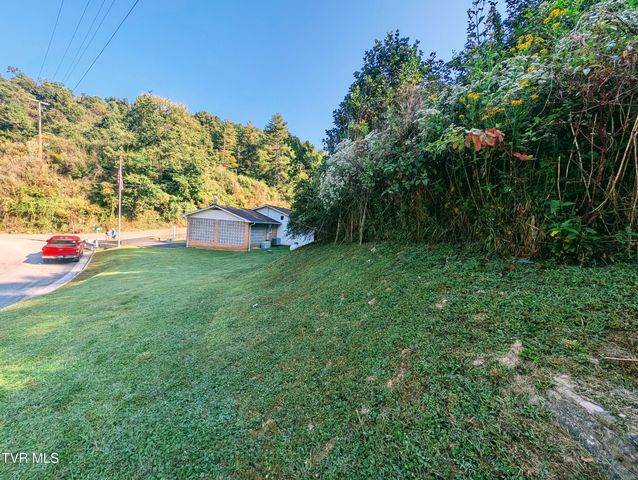 118 Turner Road, Clinchco, VA 24226