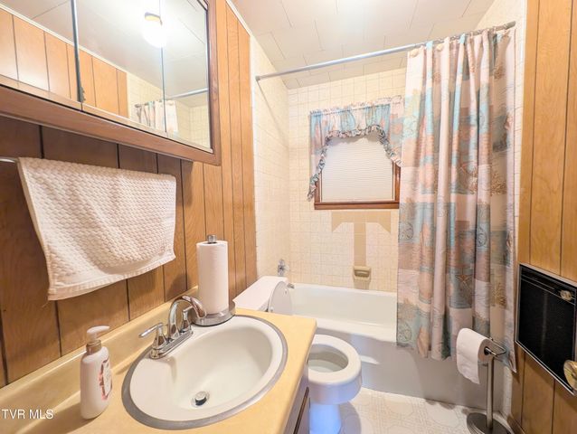 118 Turner Road, Clinchco, VA 24226