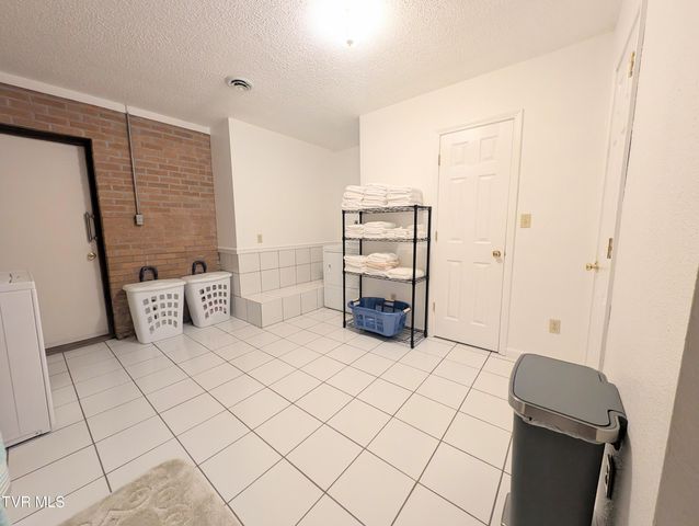 118 Turner Road, Clinchco, VA 24226