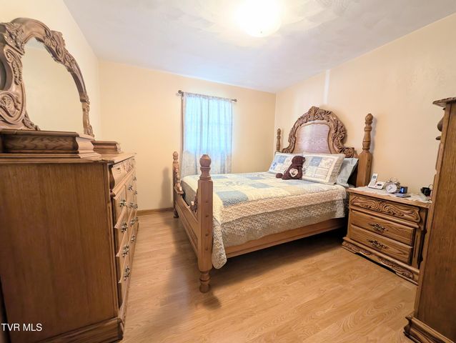 118 Turner Road, Clinchco, VA 24226