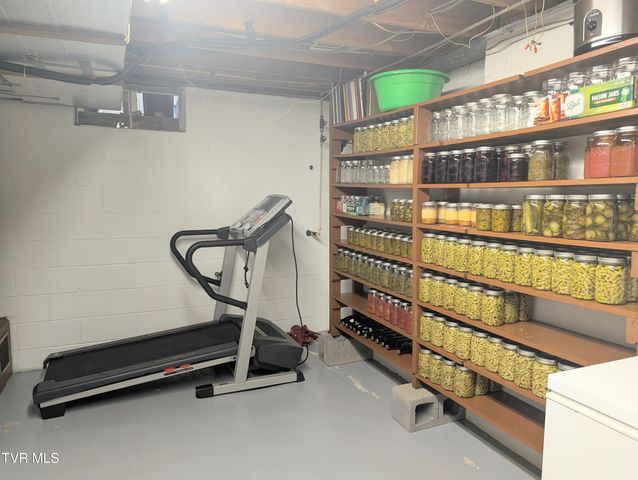 118 Turner Road, Clinchco, VA 24226