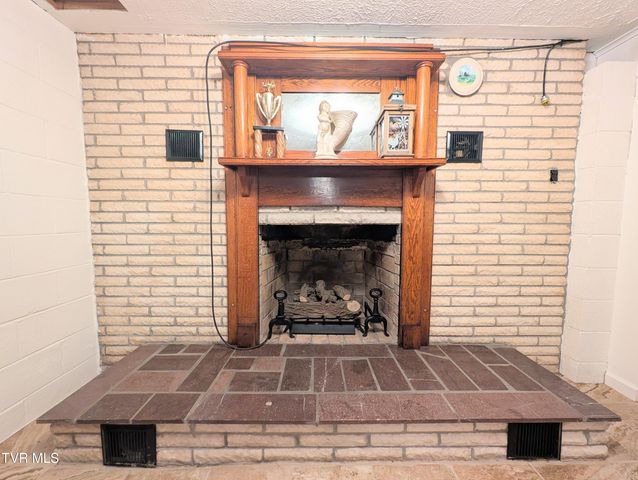 118 Turner Road, Clinchco, VA 24226