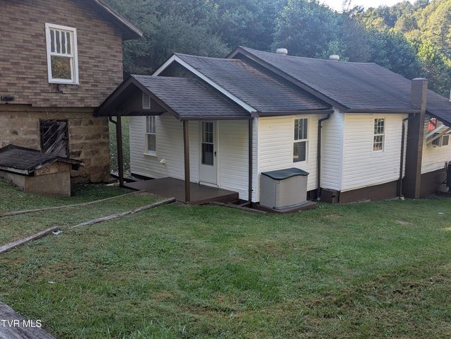 118 Turner Road, Clinchco, VA 24226