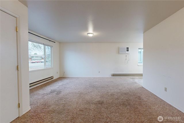 249 S Tausick Way, Walla Walla, WA 99362